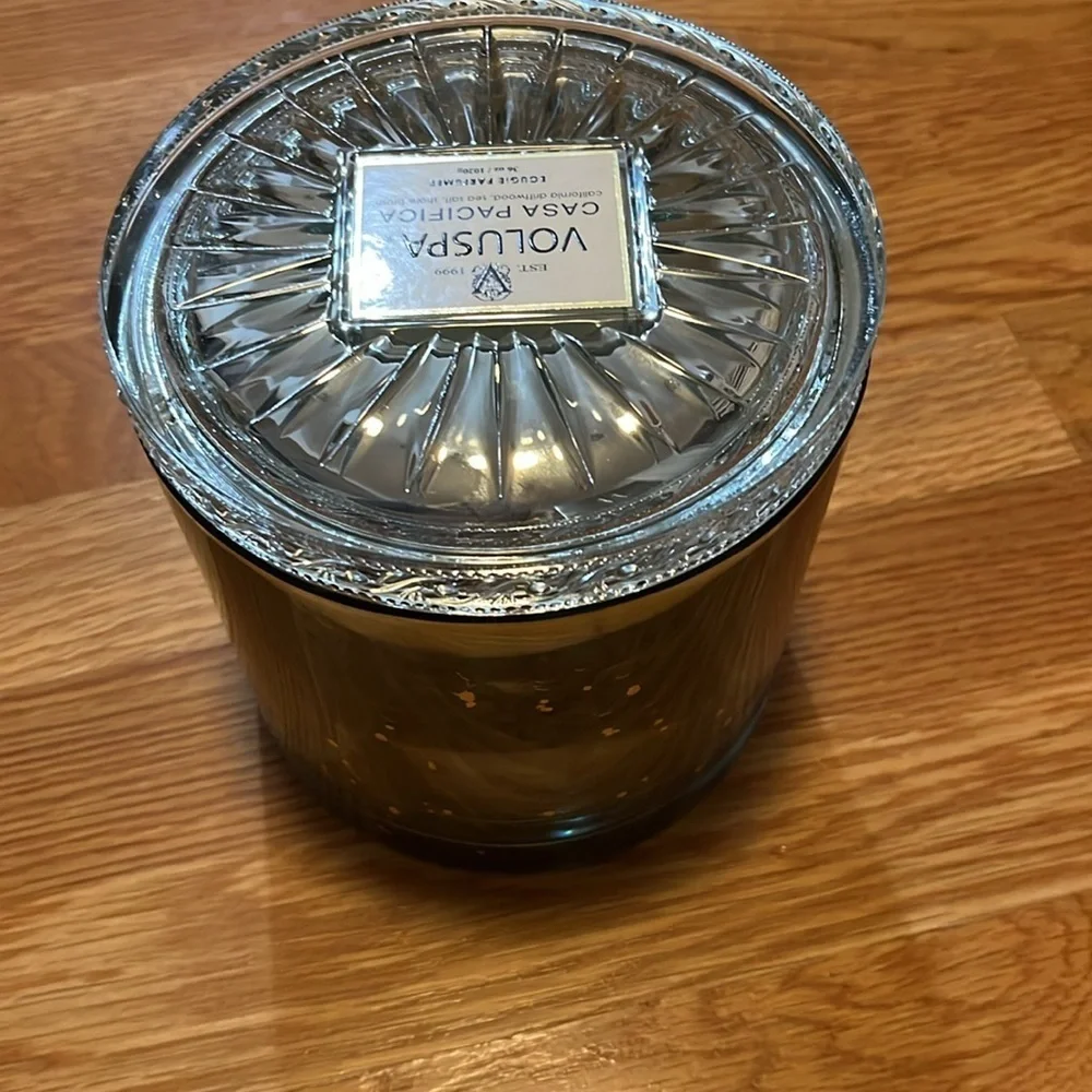 Anthropologie Two Voluspa Casa Pacifica 36 ounce Candles NEW READ